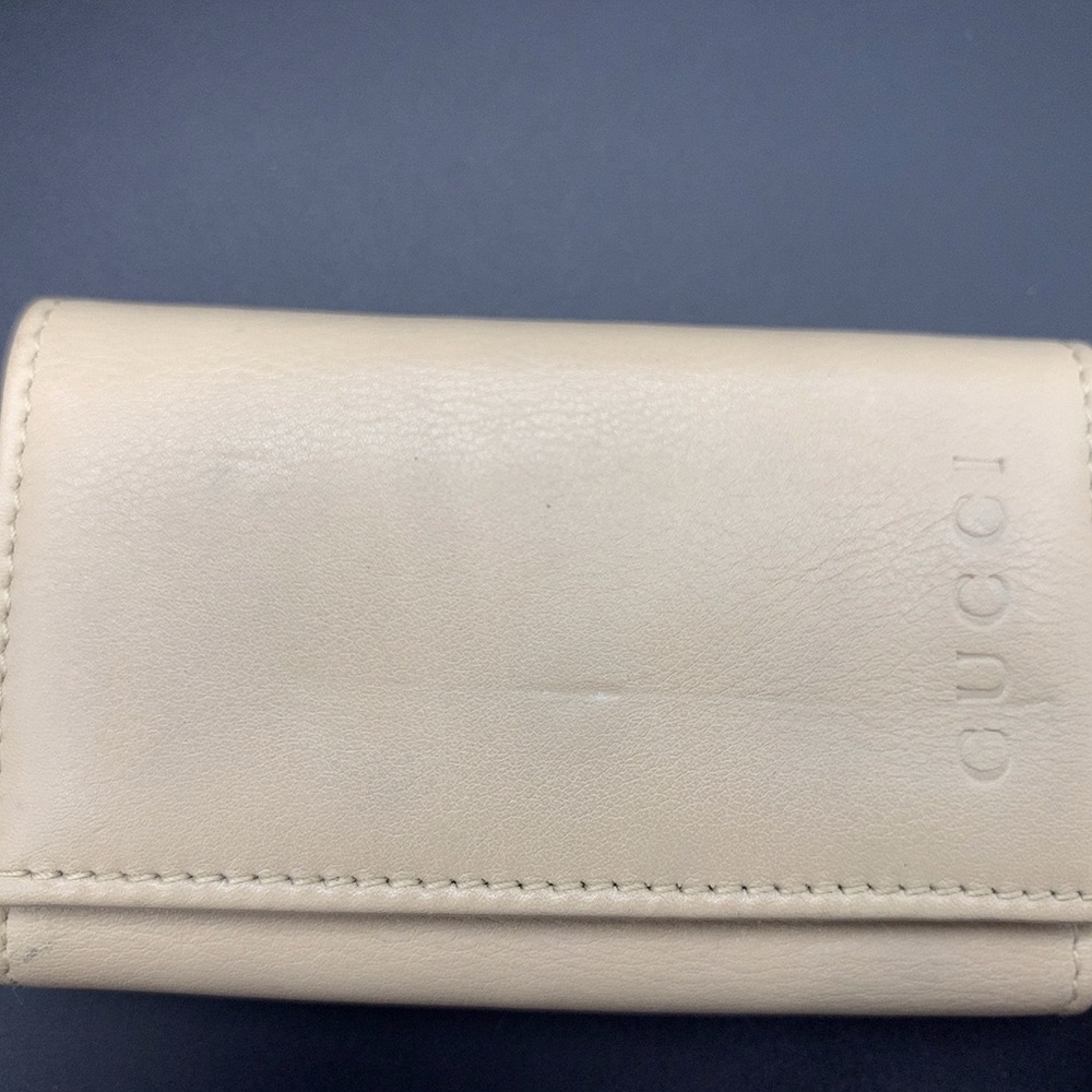 Gucci Cream Leather Key Holder - Picture 10 of 12